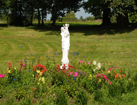 Notre_Dame_de_France_prier_statue_faire un don